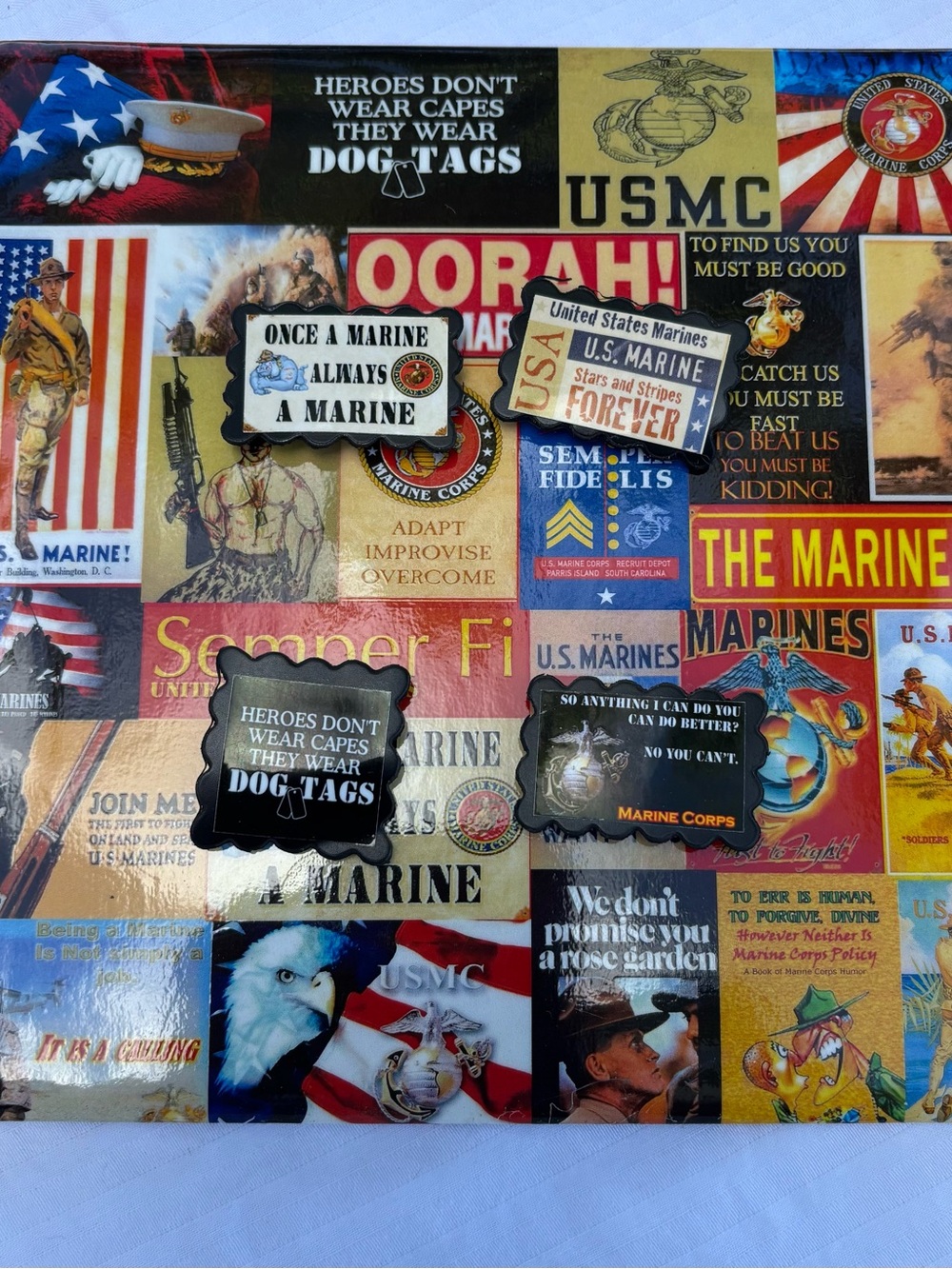 UNITED STATES MARINE CORPS NWT Laminated Photo Collage Includes 4 Magnets